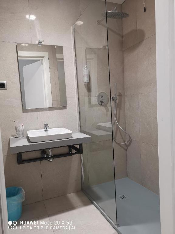 Guesthouse Central Station Group - Via Ponte Seveso 18 ミラノ エクステリア 写真